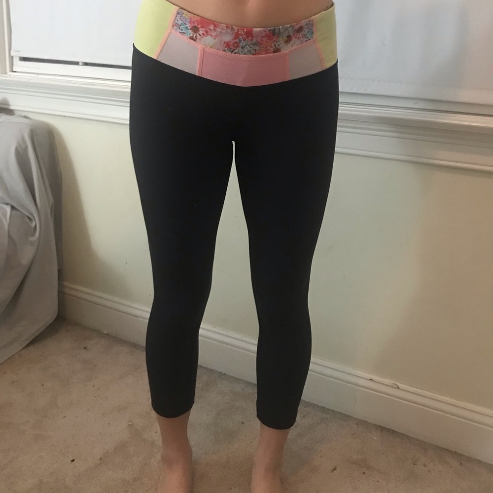 LULULEMON WUNDER UNDER CROP